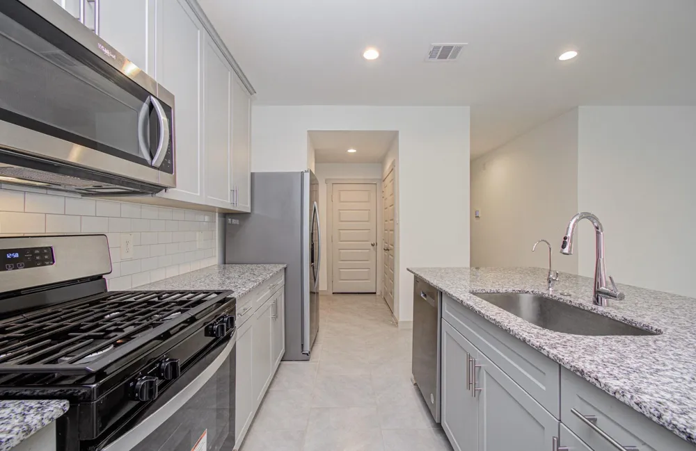 5047 Natchez Trace Arcola, TX 77545
