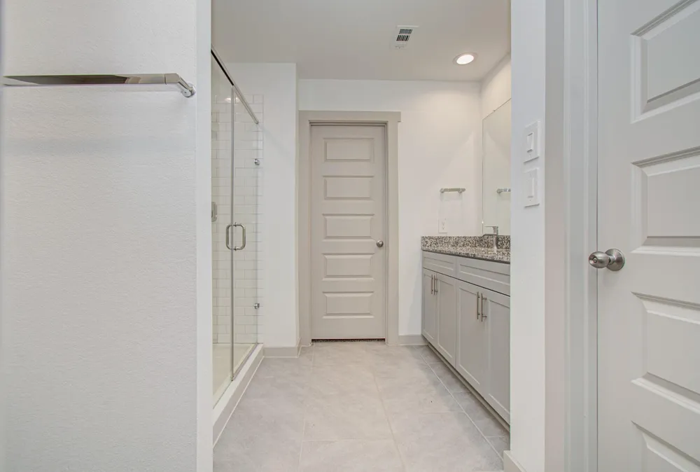 5047 Natchez Trace Arcola, TX 77545