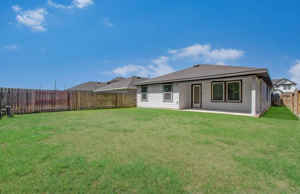 5047 Natchez Trace Arcola, TX 77545