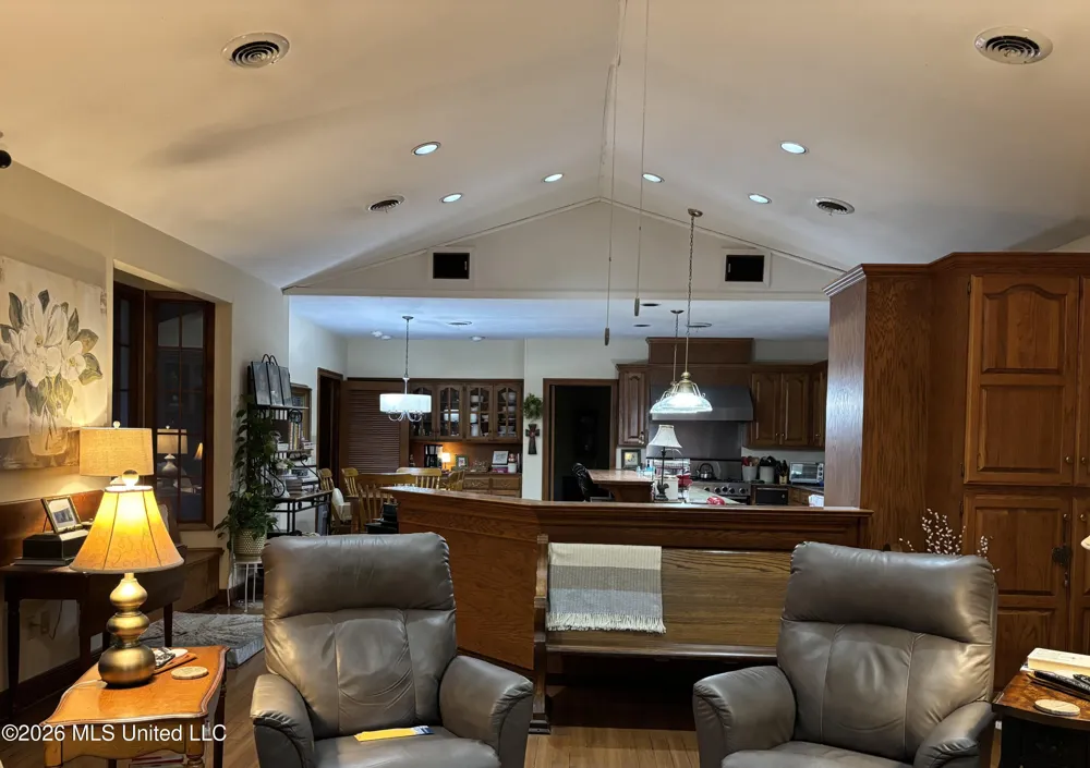 610 Marion Boulevard Forest, MS 39074