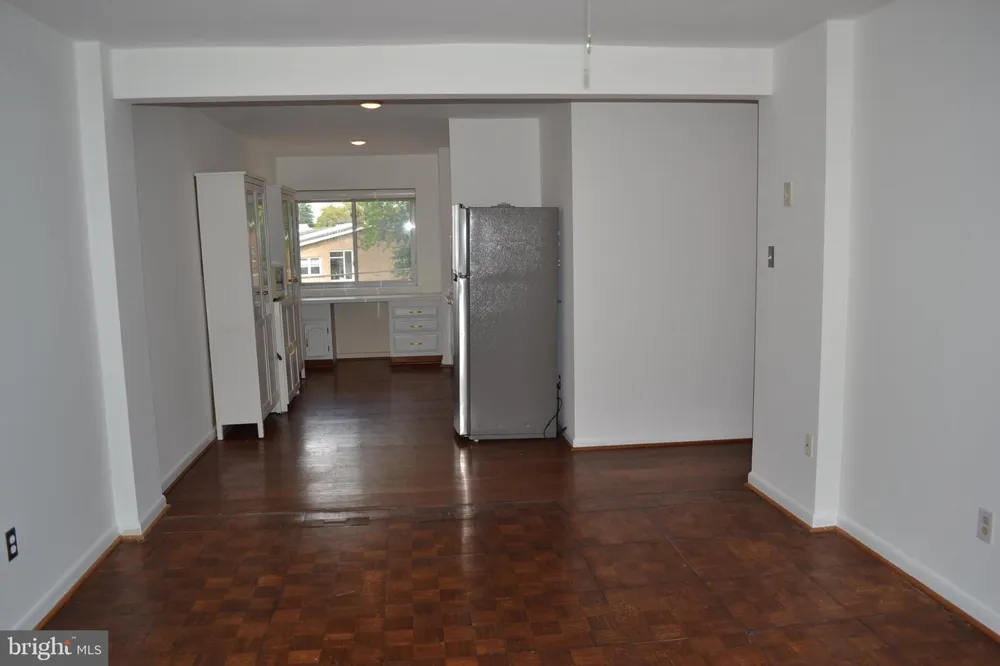 650 BROOKE RD #B-23 Glenside, PA 19038