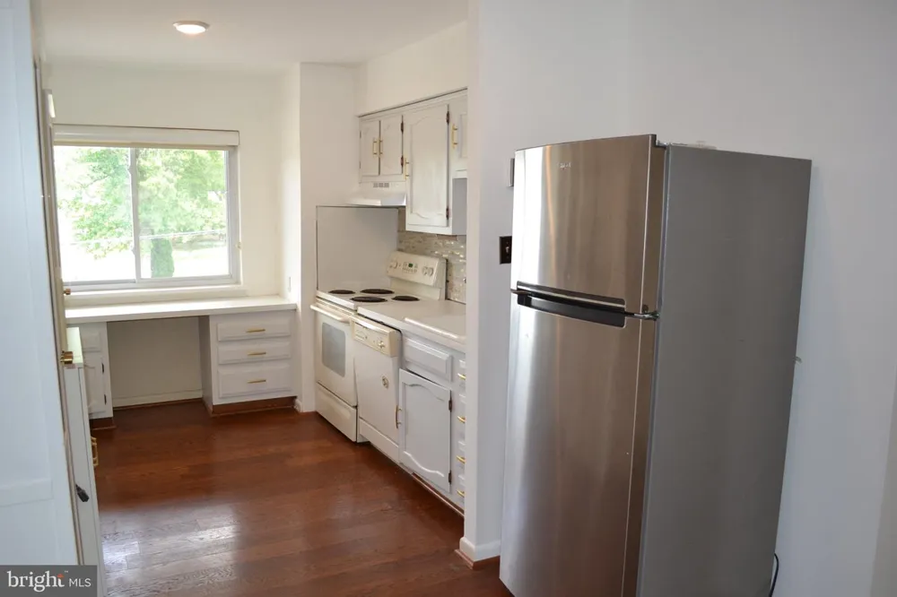 650 BROOKE RD #B-23 Glenside, PA 19038