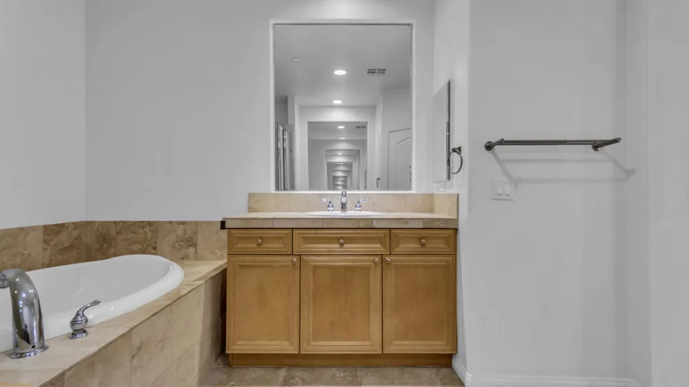 1023 Via Fortuna Palm Desert, CA 92260