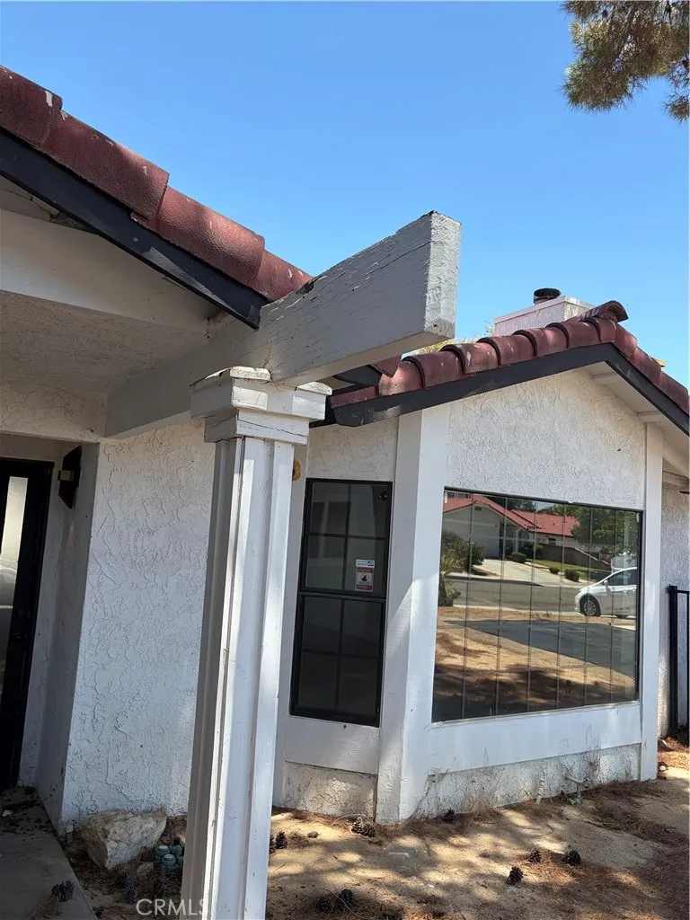 1255 Herzel Avenue Lancaster, CA 93535