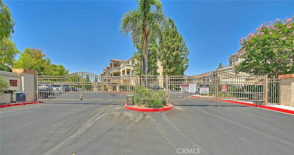 1015 La Terraza #304 Corona, CA 92879