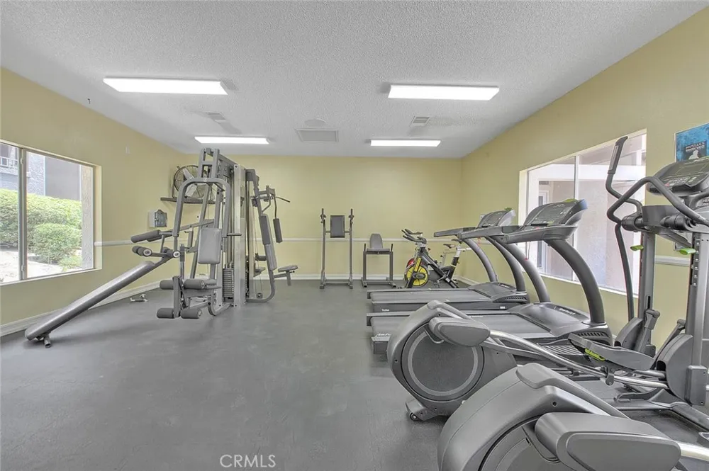 1015 La Terraza #304 Corona, CA 92879