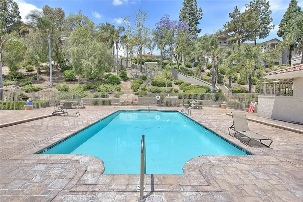 1015 La Terraza #304 Corona, CA 92879