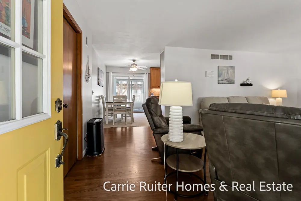 17232 W Spring Lake Road Spring Lake, MI 49456