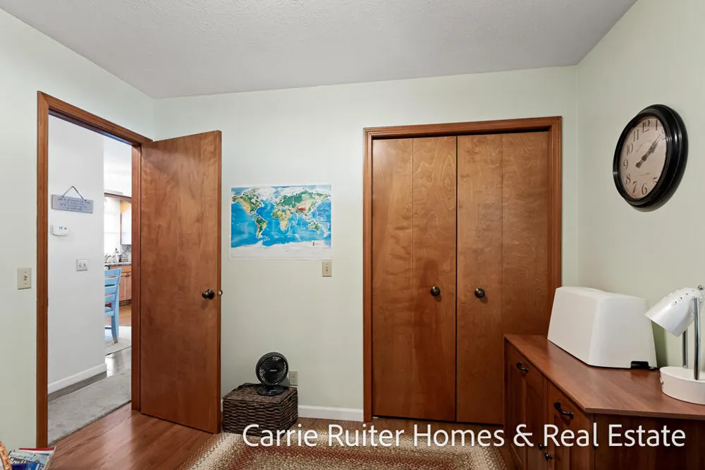 17232 W Spring Lake Road Spring Lake, MI 49456