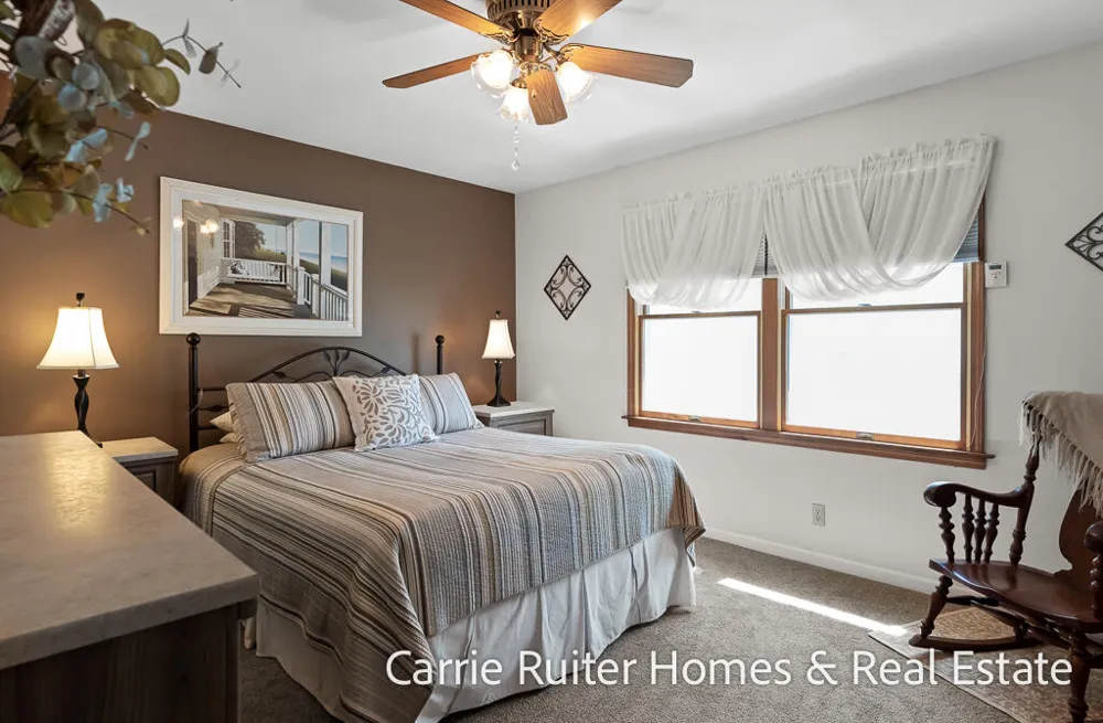17232 W Spring Lake Road Spring Lake, MI 49456