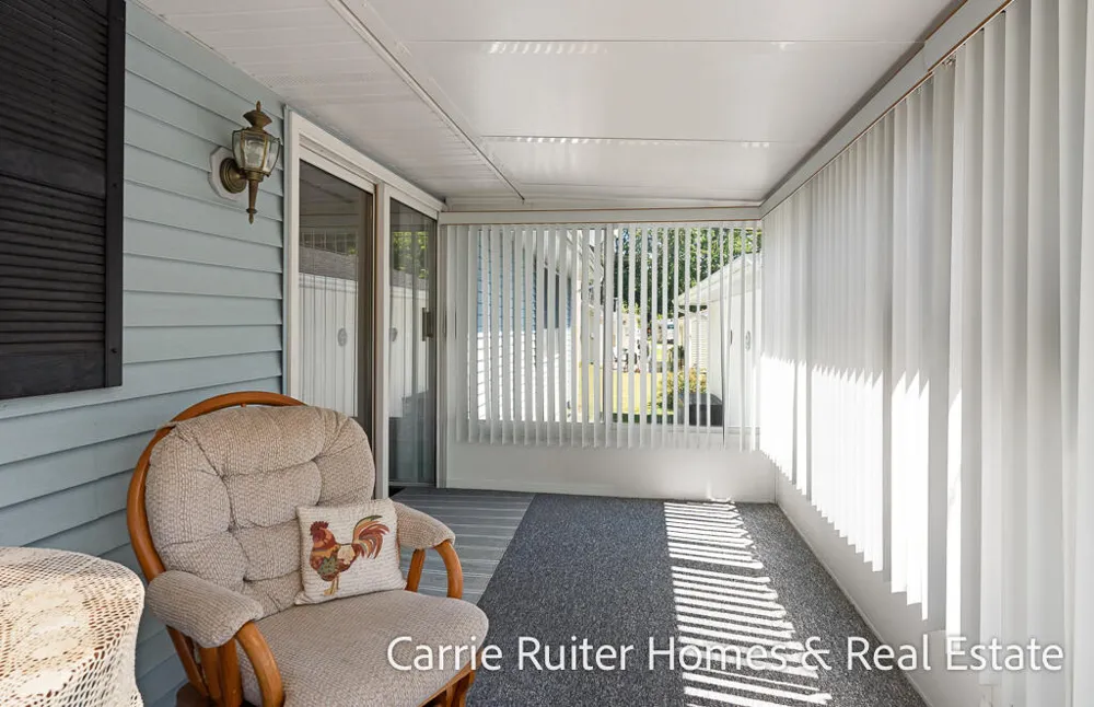 17232 W Spring Lake Road Spring Lake, MI 49456