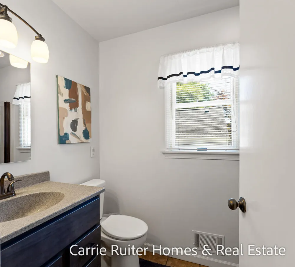 17232 W Spring Lake Road Spring Lake, MI 49456