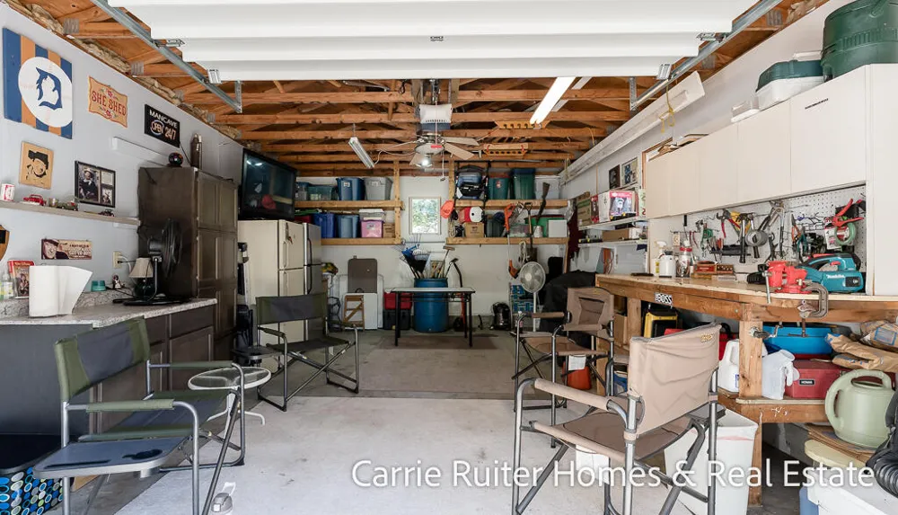 17232 W Spring Lake Road Spring Lake, MI 49456