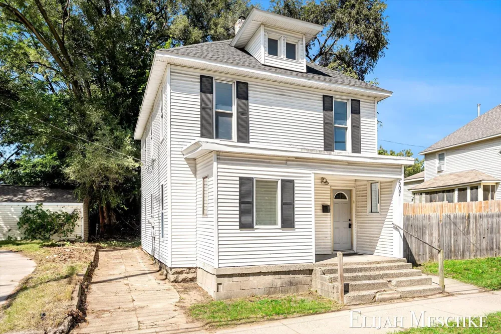 507 Fuller Avenue SE Grand Rapids, MI 49506