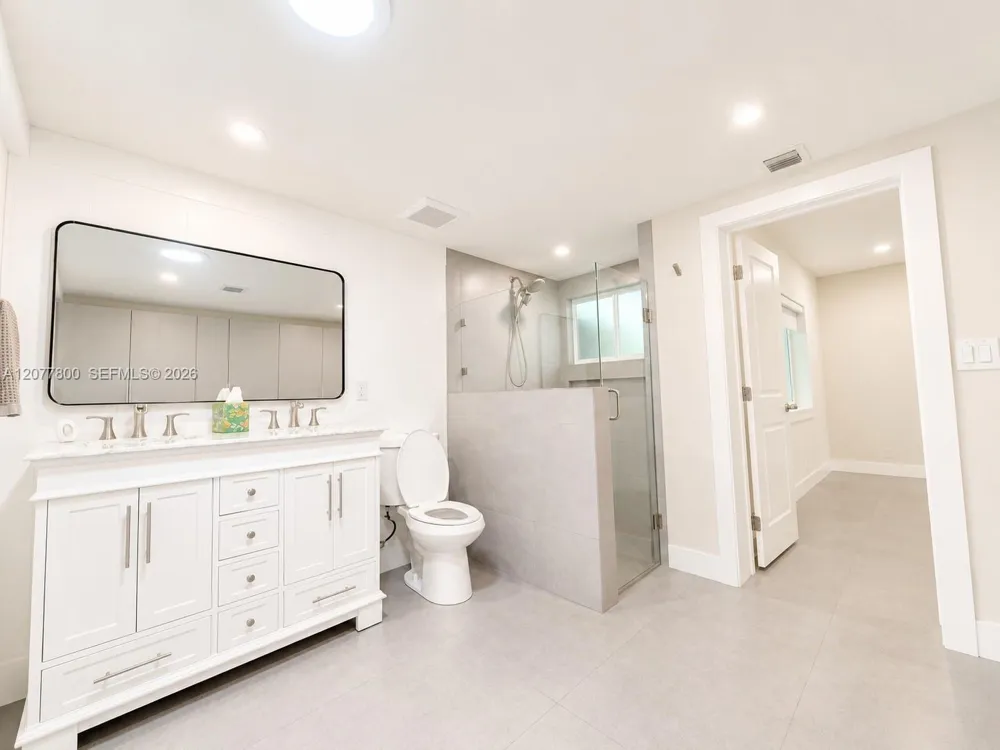 11777 SW 81st Rd #1 Pinecrest, FL 33156