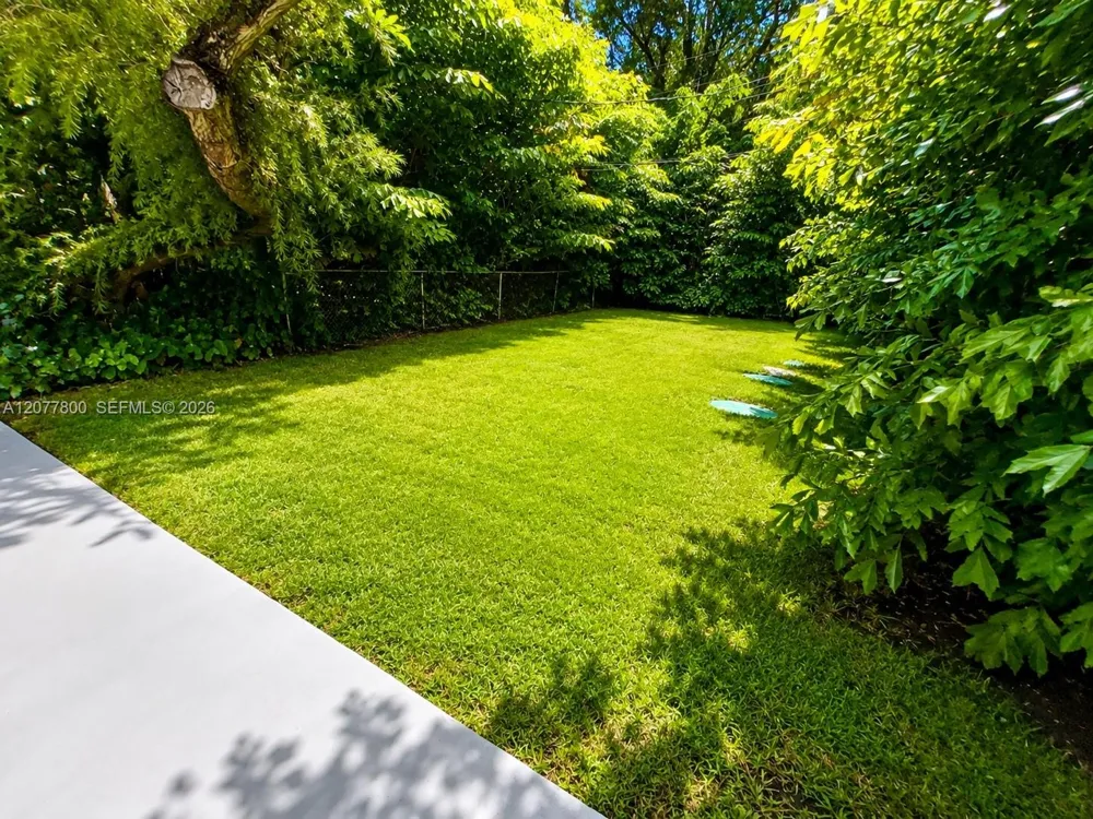 11777 SW 81st Rd #1 Pinecrest, FL 33156
