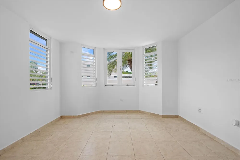 640 GOLFO DE ALASKA #H640 Dorado, PR 00646