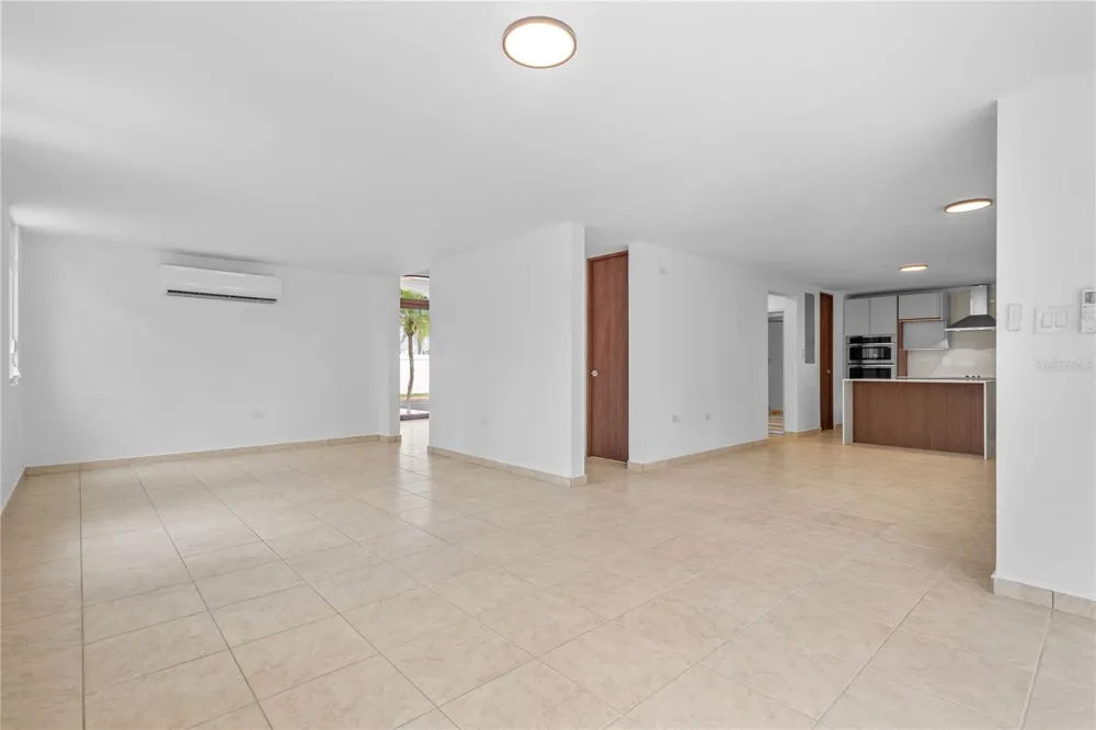 640 GOLFO DE ALASKA #H640 Dorado, PR 00646
