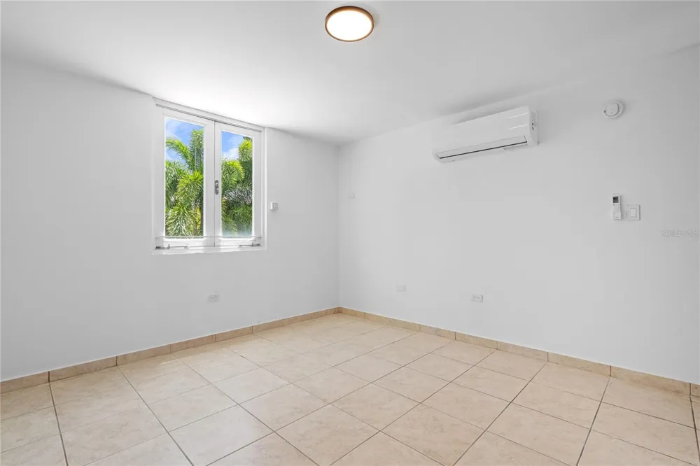 640 GOLFO DE ALASKA #H640 Dorado, PR 00646