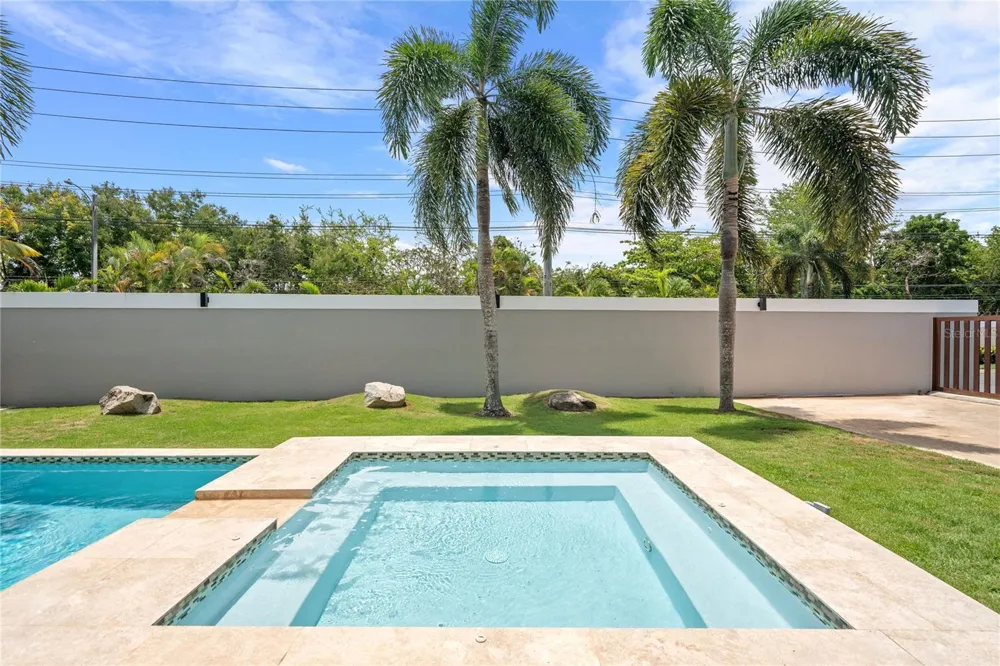 640 GOLFO DE ALASKA #H640 Dorado, PR 00646