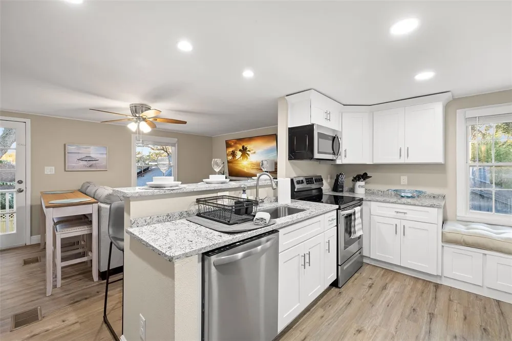 551 OMAHA STREET Palm Harbor, FL 34683