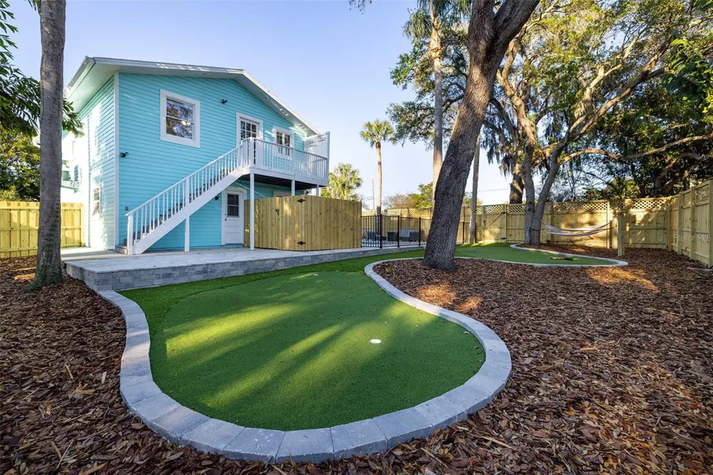 551 OMAHA STREET Palm Harbor, FL 34683