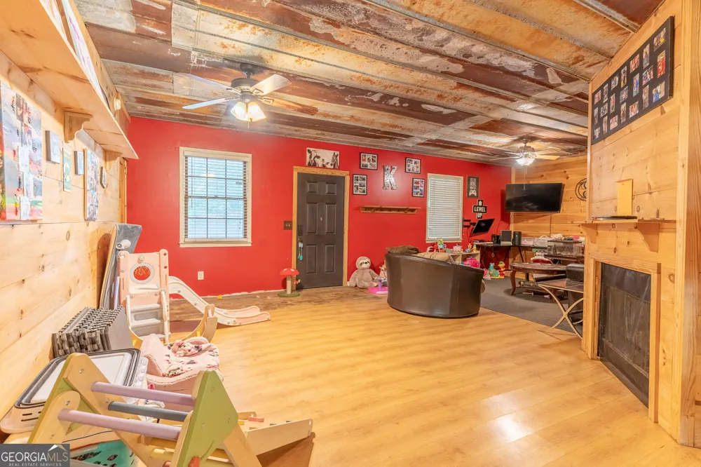 111 Willow ST Commerce, GA 30529