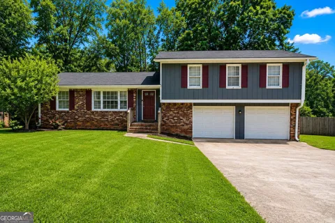 970 Woodbridge DR NE