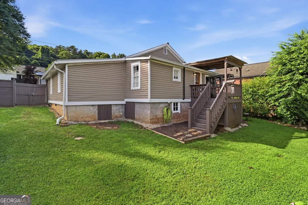 206 Kell ST Ellijay, GA 30540