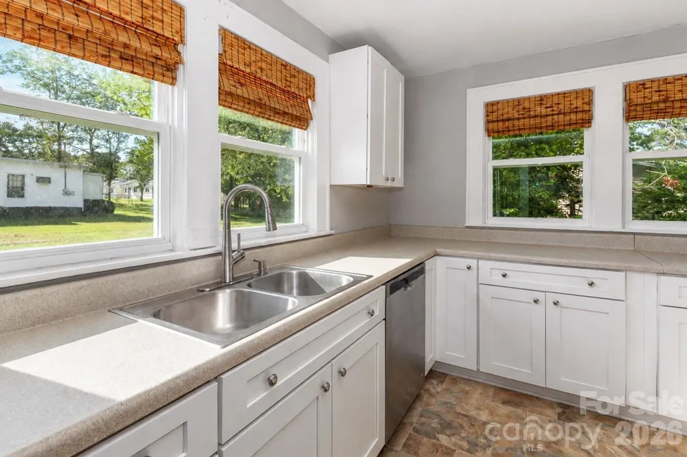 401 Oakland Avenue Statesville, NC 28677