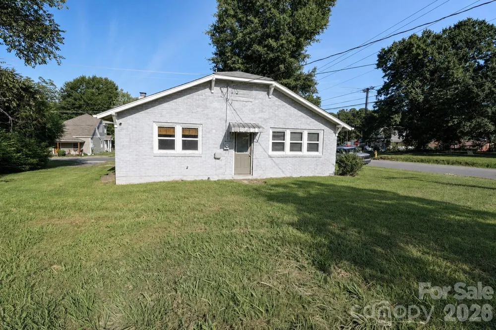 401 Oakland Avenue Statesville, NC 28677