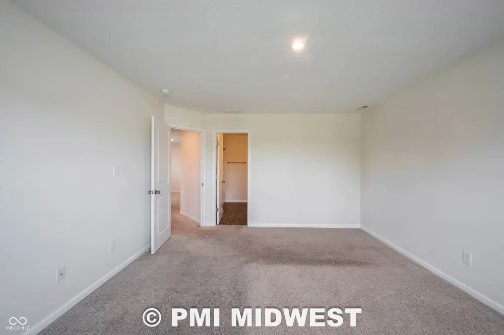 10828 Penwell Way Indianapolis, IN 46235