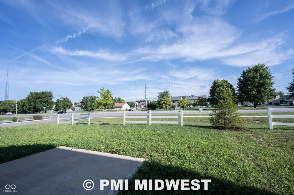 10828 Penwell Way Indianapolis, IN 46235