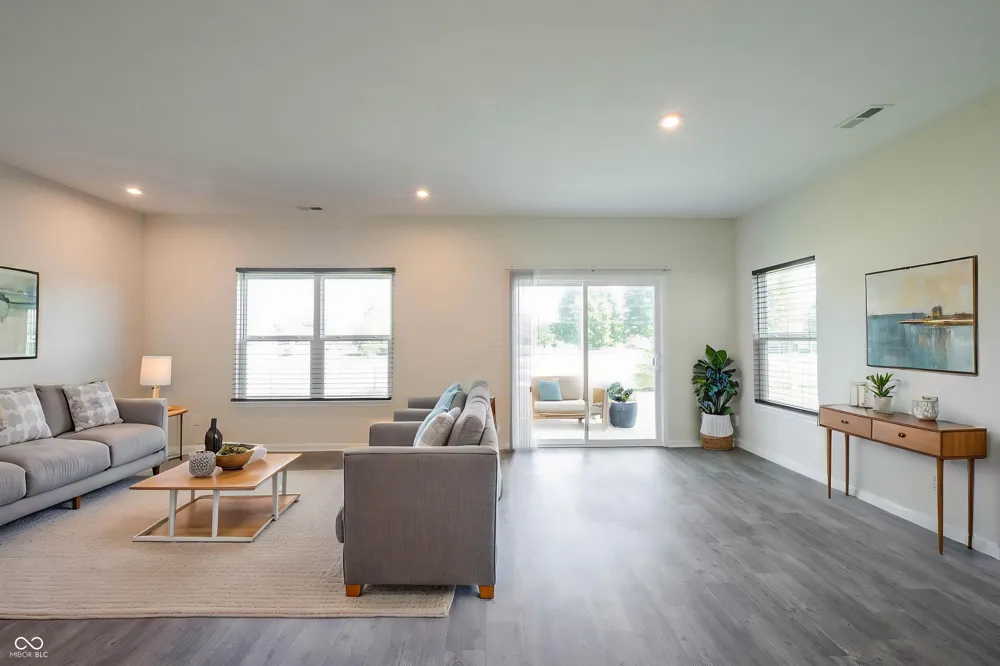 10828 Penwell Way Indianapolis, IN 46235