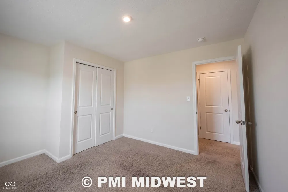 10828 Penwell Way Indianapolis, IN 46235