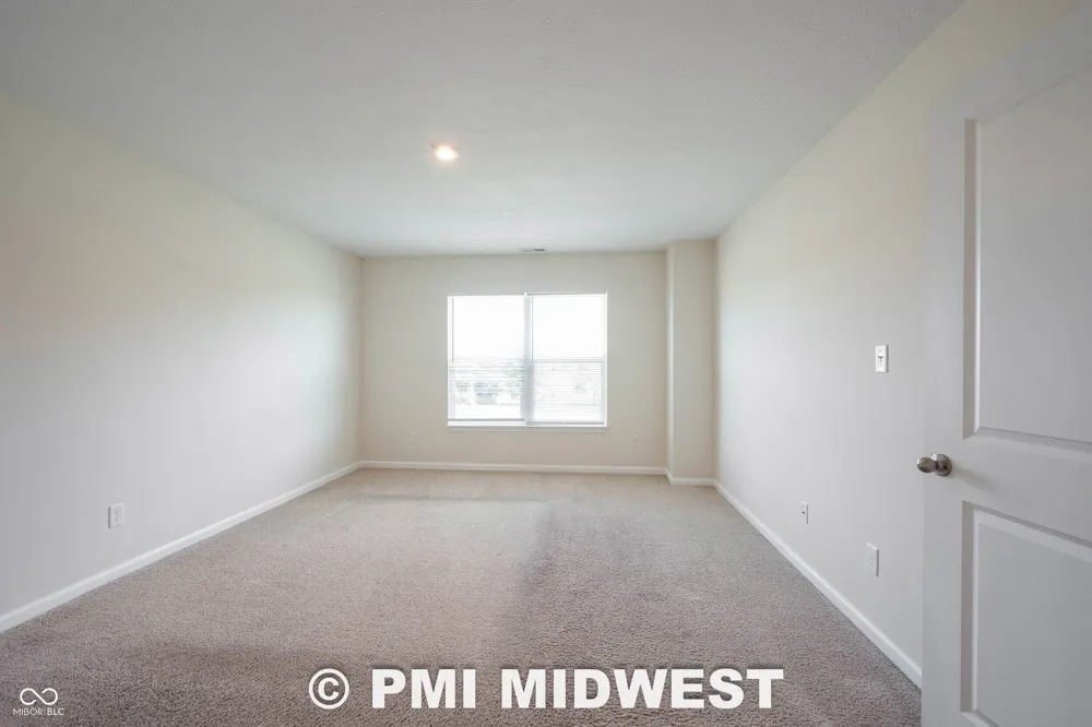 10828 Penwell Way Indianapolis, IN 46235