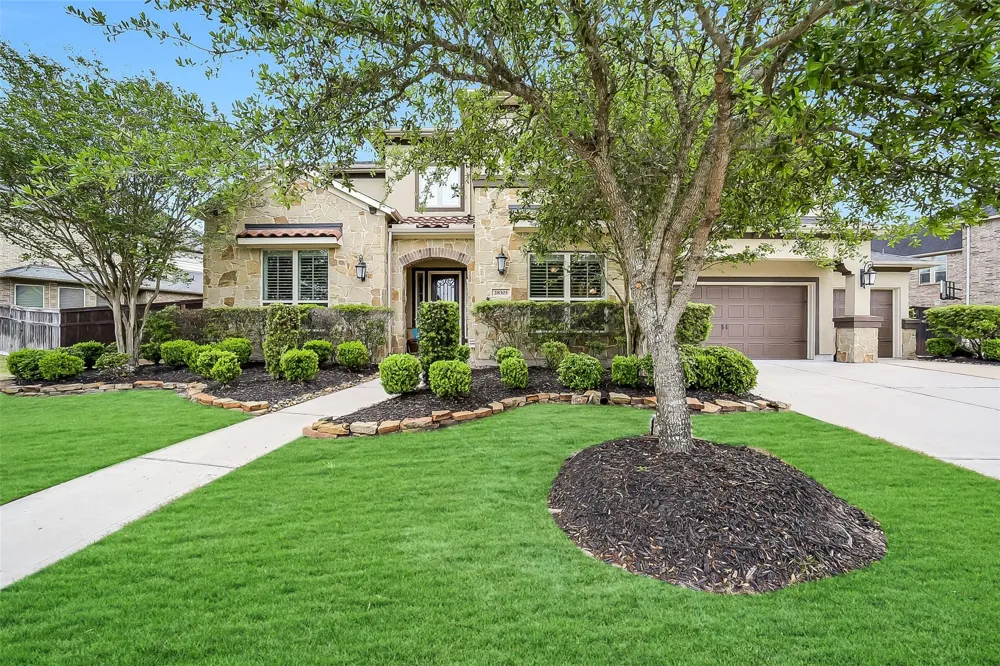 28303 Island Manor Lane Fulshear, TX 77441