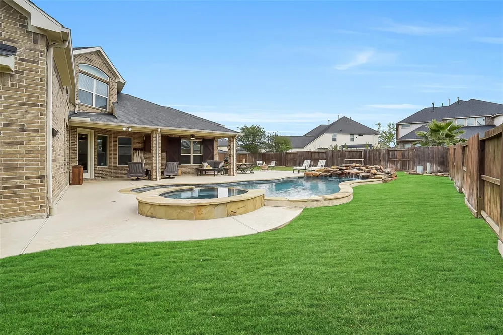 28303 Island Manor Lane Fulshear, TX 77441