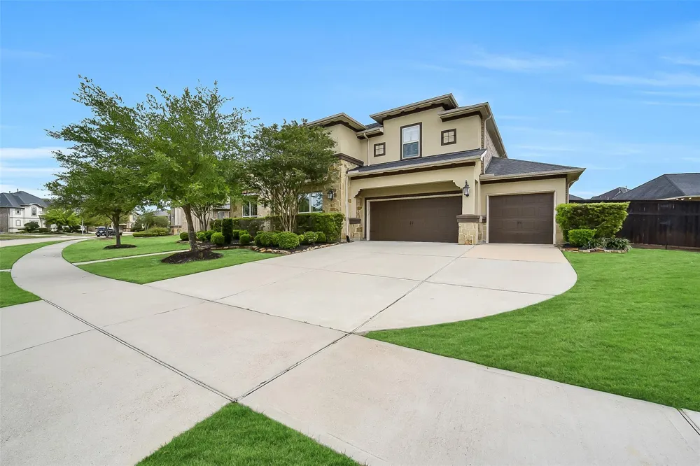 28303 Island Manor Lane Fulshear, TX 77441