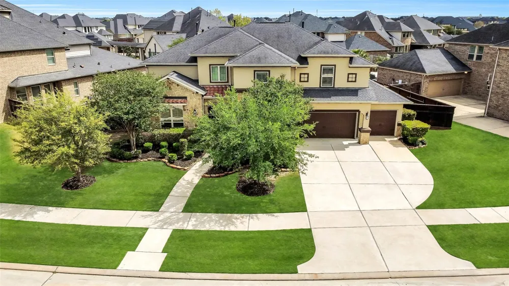 28303 Island Manor Lane Fulshear, TX 77441