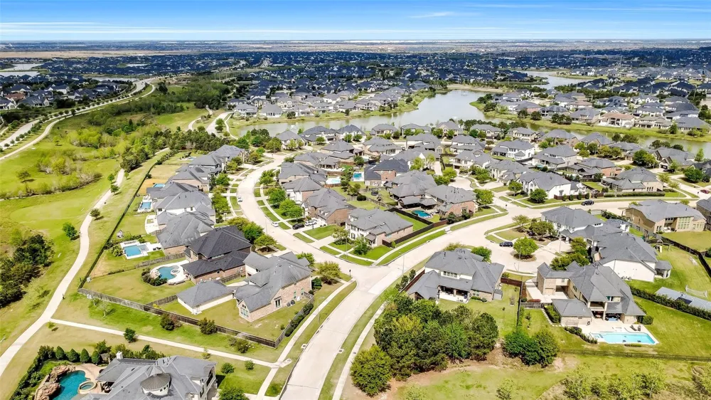 28303 Island Manor Lane Fulshear, TX 77441