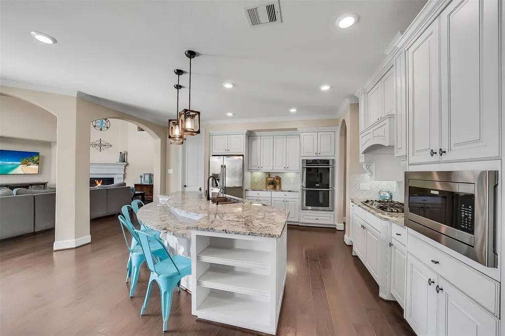 28303 Island Manor Lane Fulshear, TX 77441