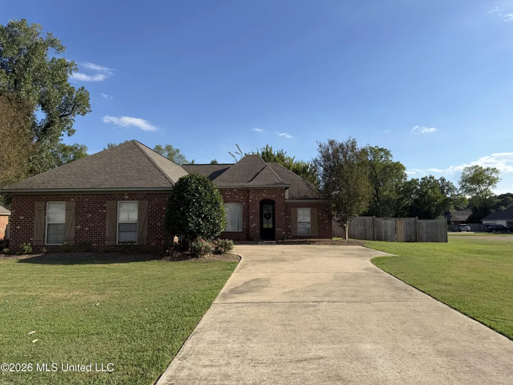 101 Trailbridge Bend Canton, MS 39046