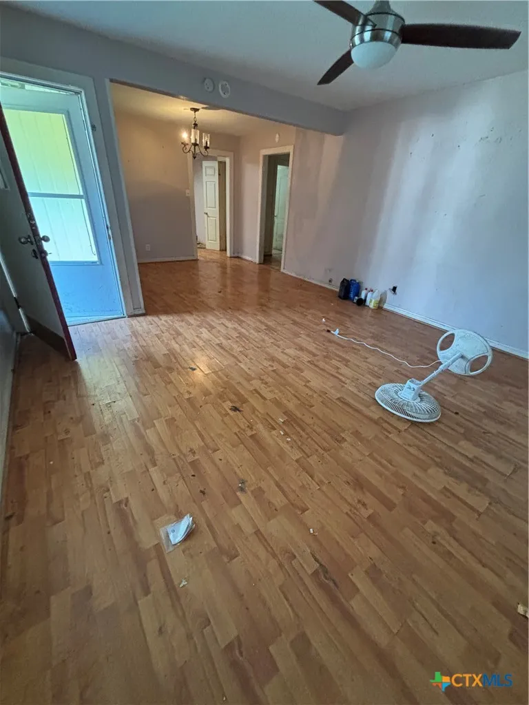 2505 Cardinal Street Victoria, TX 77901