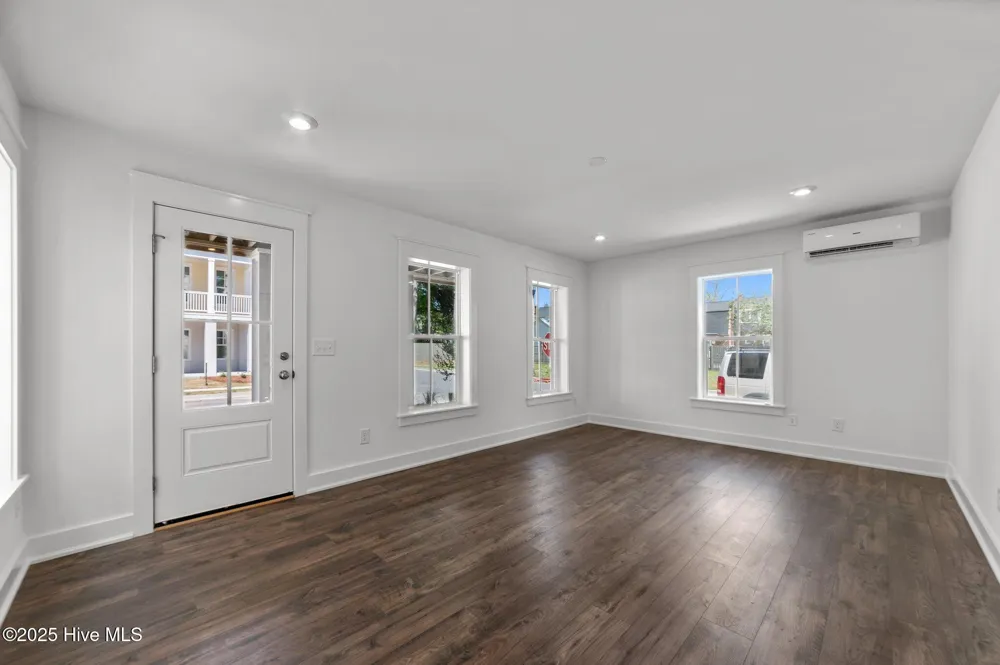 100 Wiley Street Washington, NC 27889