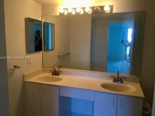 3300 NE 192nd St #1210 Aventura, FL 33180