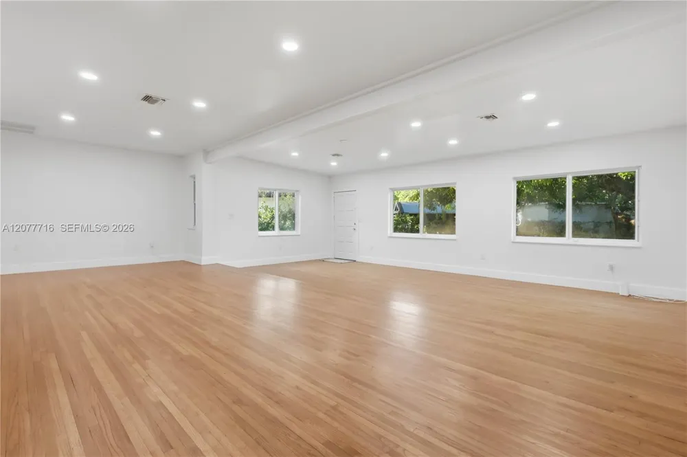 13040 Miami Ave Miami, FL 33168