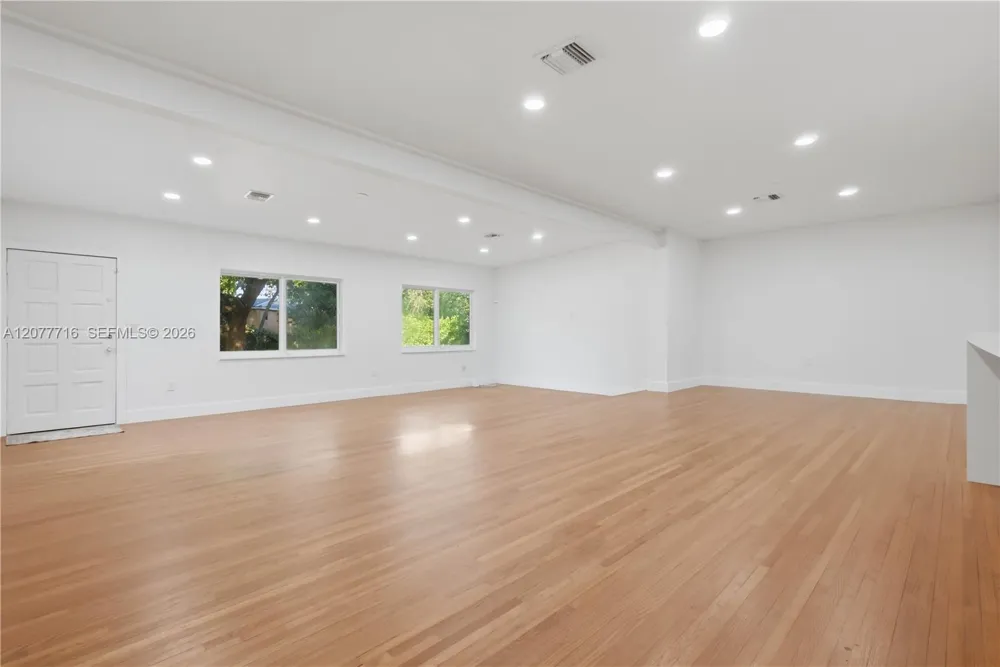 13040 Miami Ave Miami, FL 33168