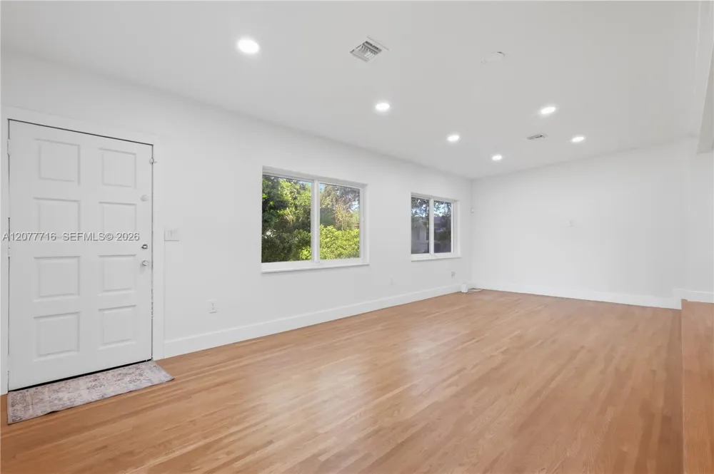 13040 Miami Ave Miami, FL 33168
