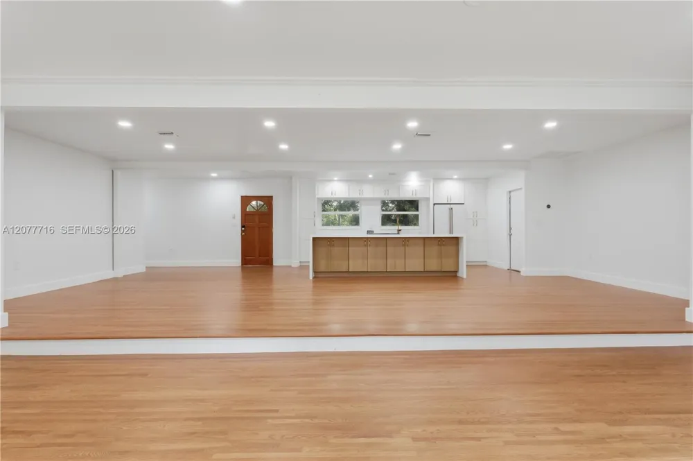 13040 Miami Ave Miami, FL 33168